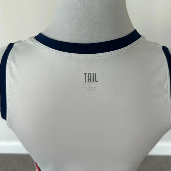 Tail White Golf Top Sz SM - Picture 6 of 7